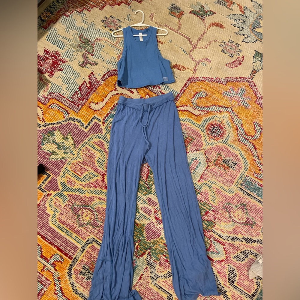 Super cute Urban Outfitters set